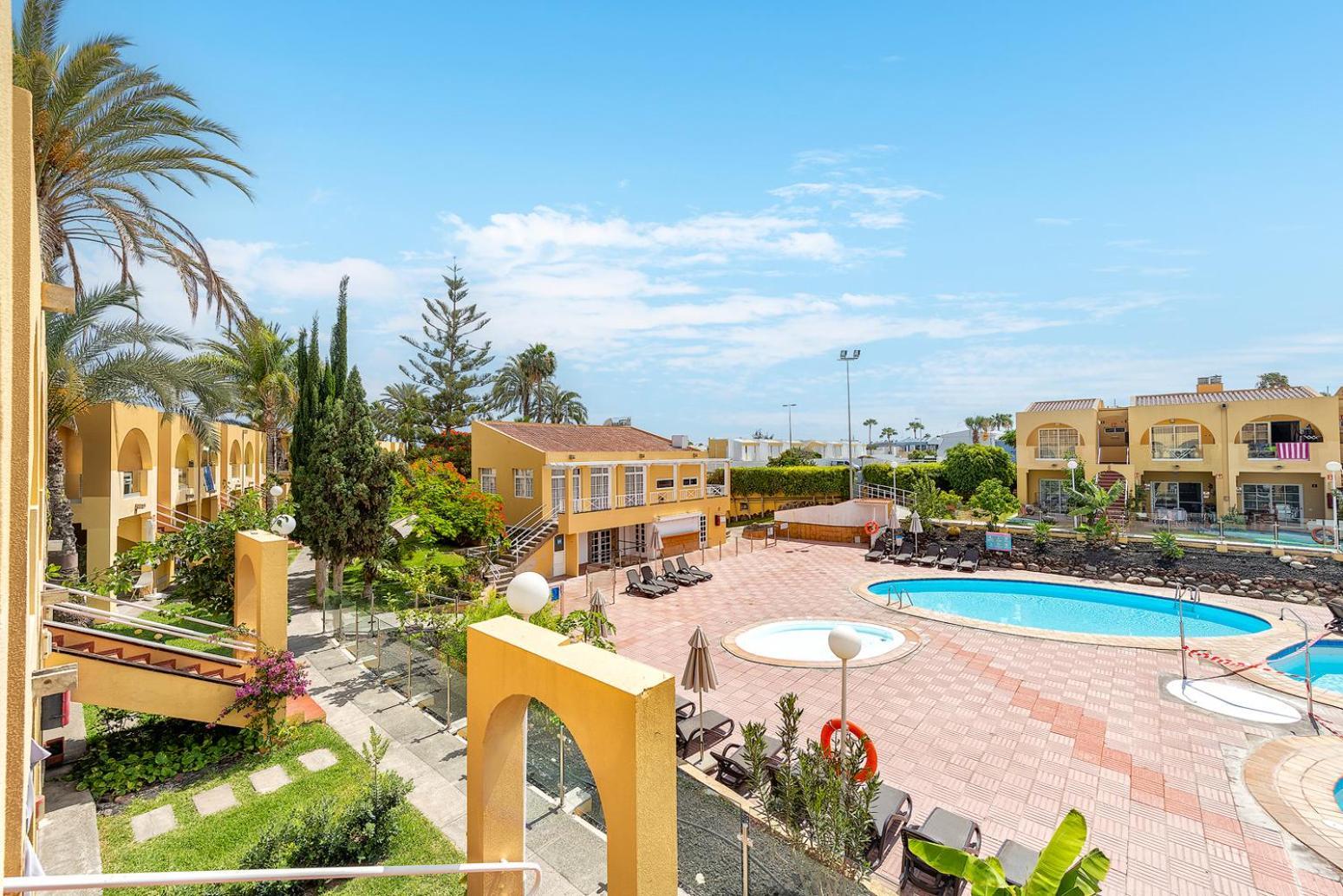 מספאלומס Tisalaya Bright Apartment מראה חיצוני תמונה